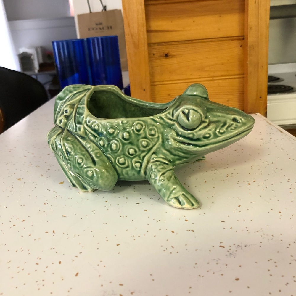 Copy-For Sale - Vintage McCoy Green Ceramic Frog Planter